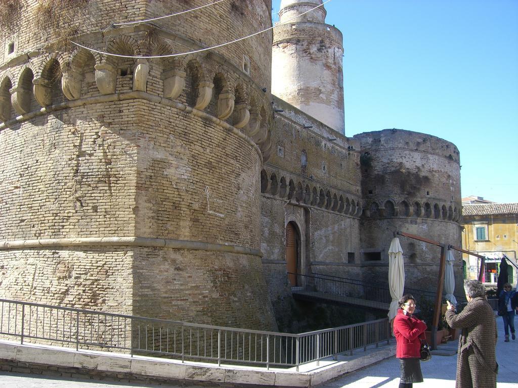 Medieval Apartment Vasto Exterior foto