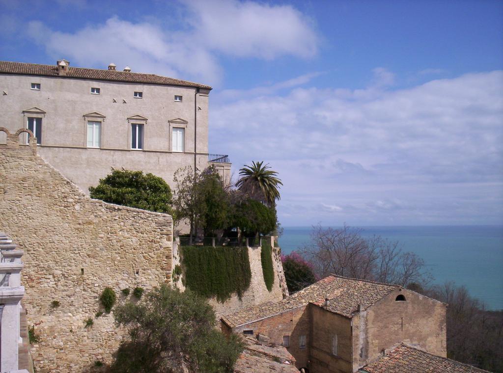 Medieval Apartment Vasto Exterior foto